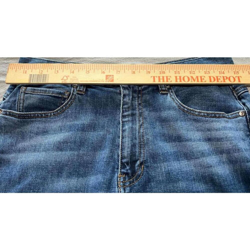 CAbi High-Rise Straight Leg Jeans Raw Hem Minimalist Clean Coastal Girl 6 - Picture 8 of 9